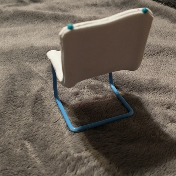 1:12 scale doll house chair (not a toy) - Picture 2 of 7